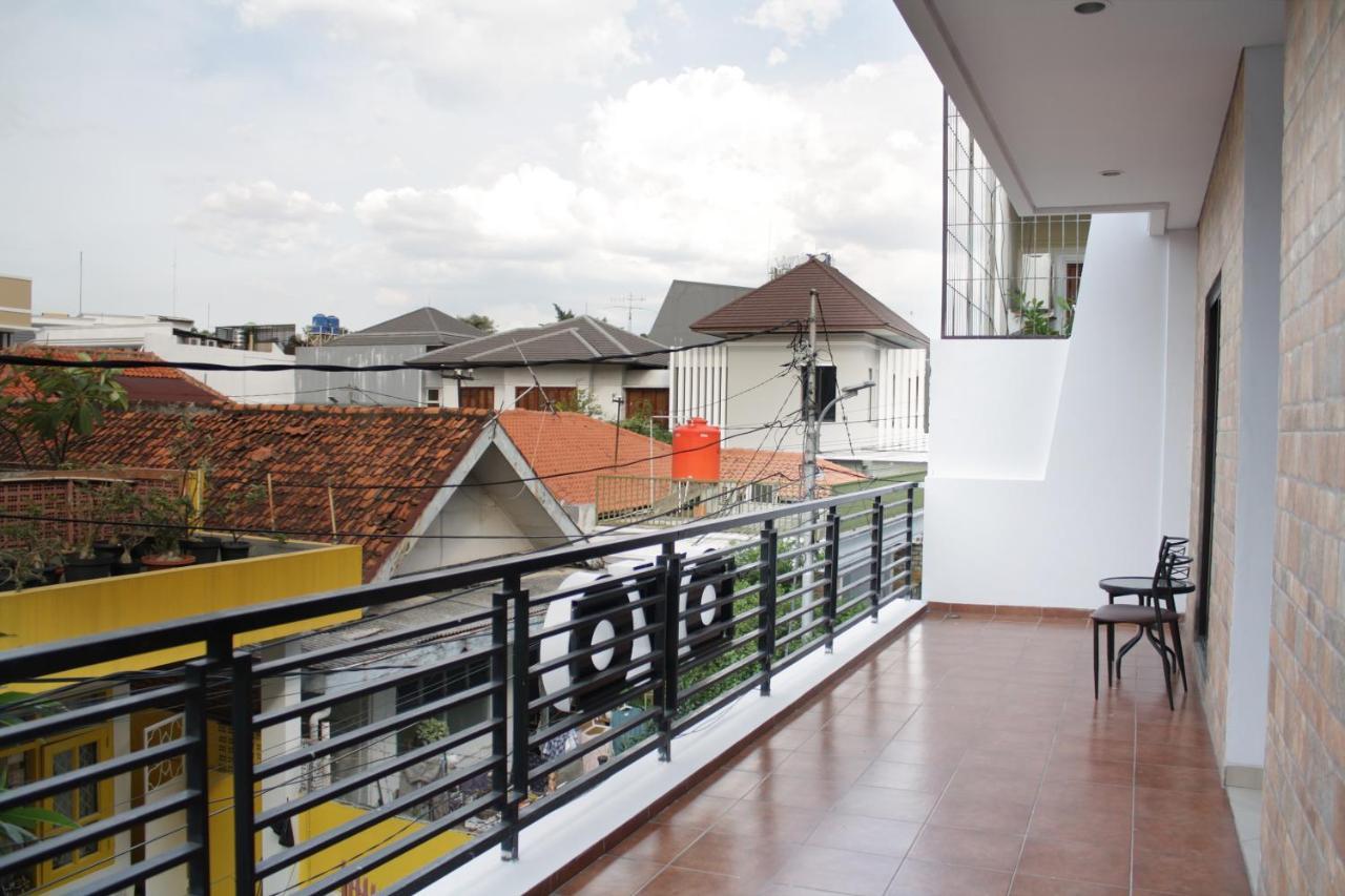 Hotel Oyo 245 Juana 21 à Jakarta Extérieur photo