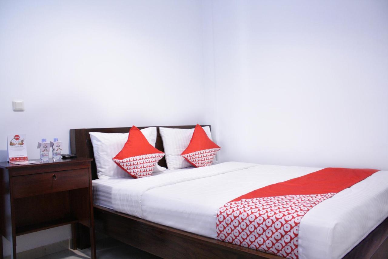 Hotel Oyo 245 Juana 21 à Jakarta Extérieur photo